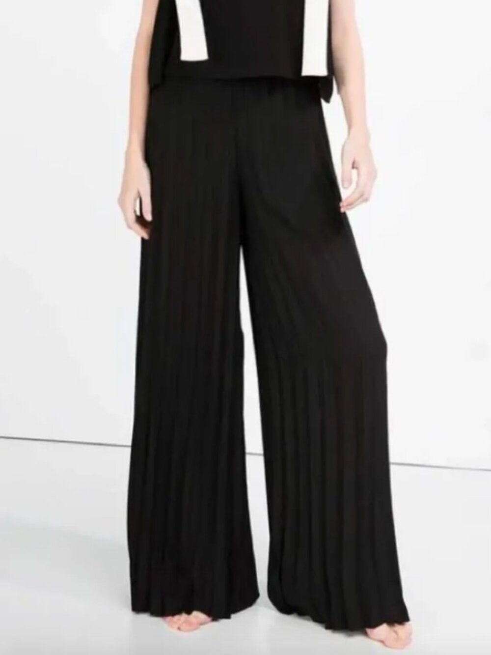 Zara Woman black pleated palazzo pants size XL VGUC